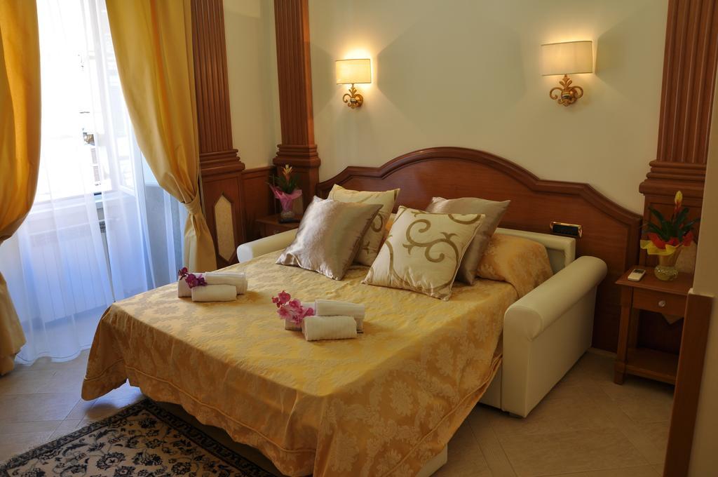 Rome Imperial Crown Apartment Bilik gambar