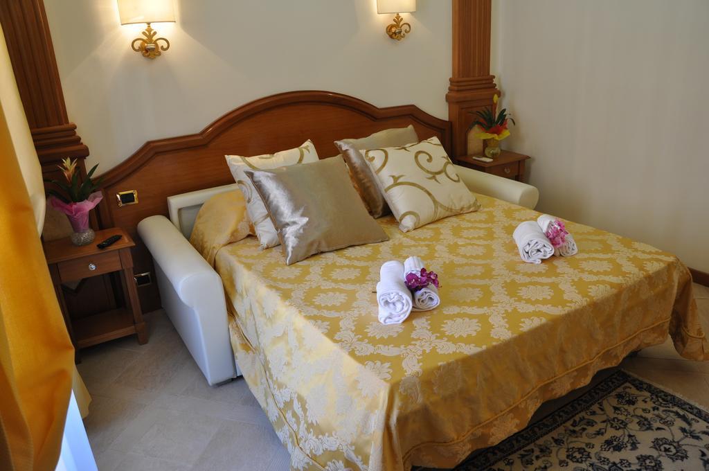 Rome Imperial Crown Apartment Bilik gambar